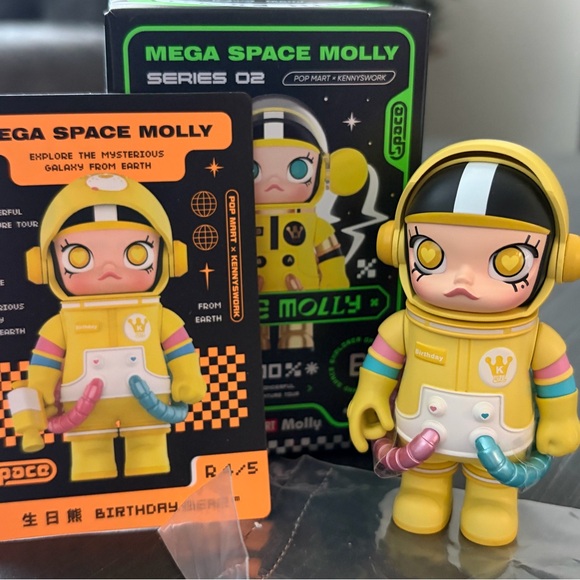 POP MART Other - SECRET “Birthday Bear” Space Molly Series 2